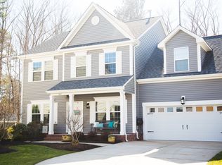 565 Hanbury Rd W, Chesapeake, VA 23322