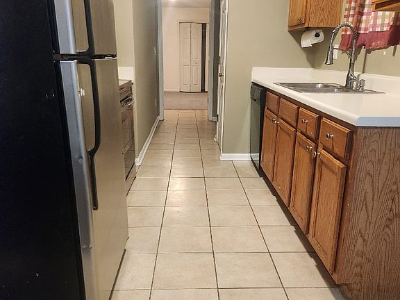 5th image of 966 Jester Creek Ct