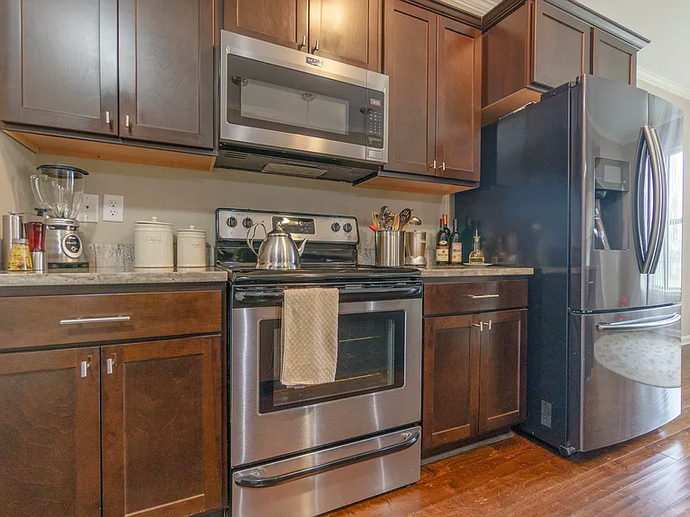 13435 Lapstone Ln — Photo 15