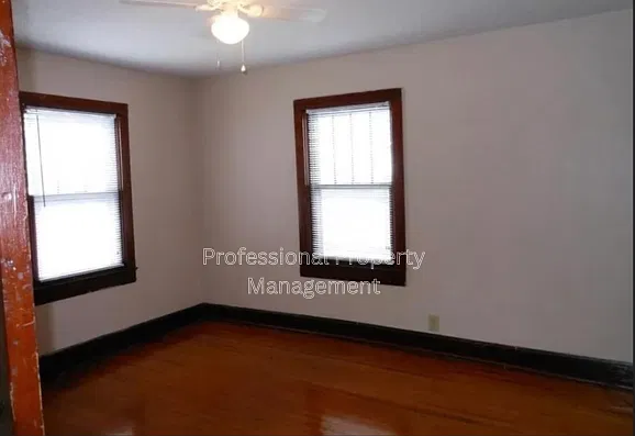 2 bed, 900 sqft, $925 — Photo 4