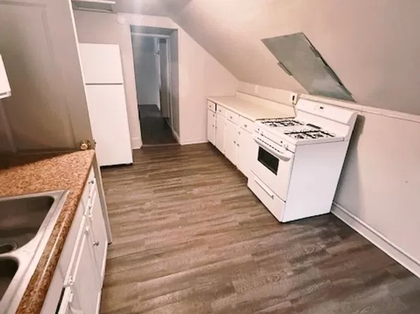 861 Washington Ave, 861 Washington Ave APT 2, Muskegon, MI 49441