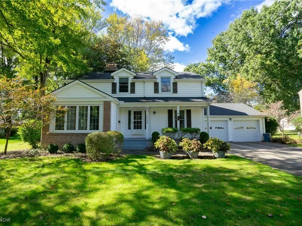 6824 Katahdin Dr, Poland, OH 44514