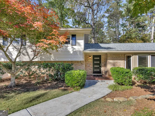 3278 Embry Hills Dr, Atlanta, GA 30341