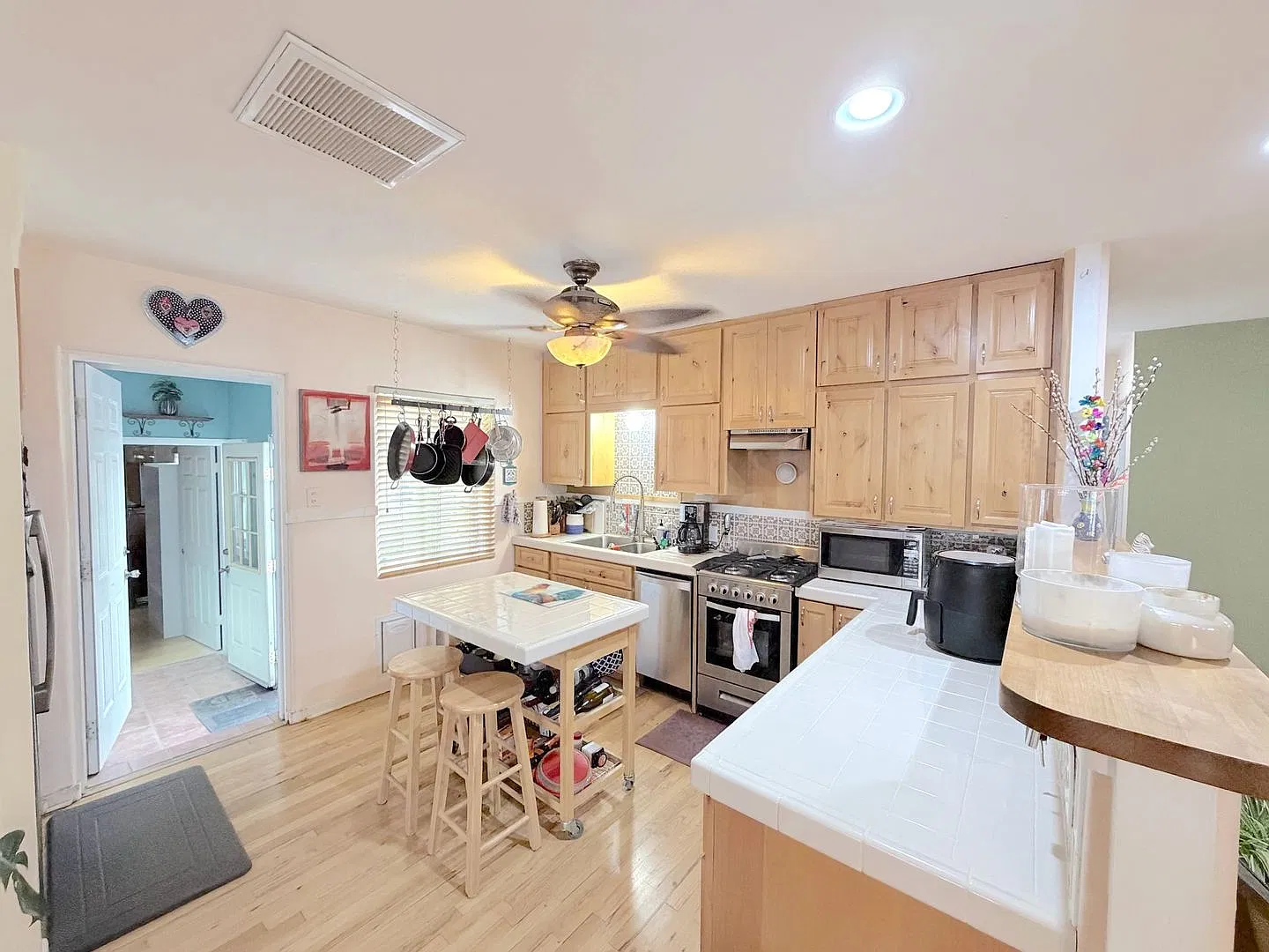 Charming 3-Bedroom Home with Casita Space Near UNM — Photo 1