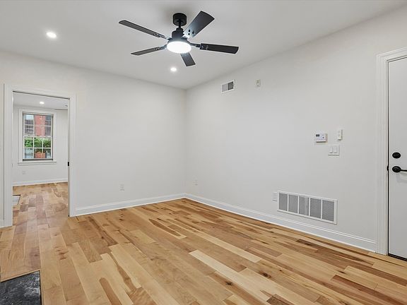 4th image of 344 S 15th St #A