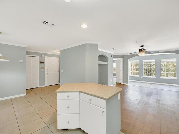 4th image of 3591 Kernan Blvd S APT 517