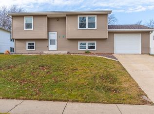 1224 N Hershey Rd, Bloomington, IL 61704