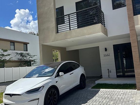 4th image of 5537 W Oak Way #5537