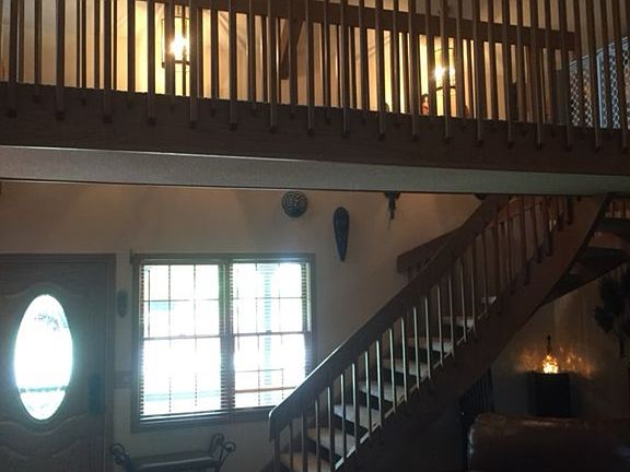 3rd image of 81 Betzstone Dr