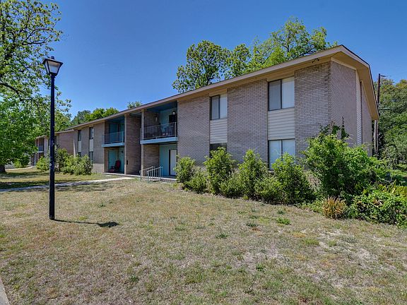 2nd image of 329 W Main St APT B