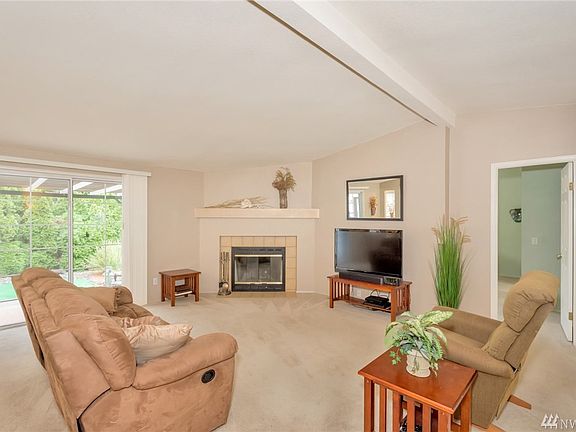 4th image of 4309 147th Street Ct NW