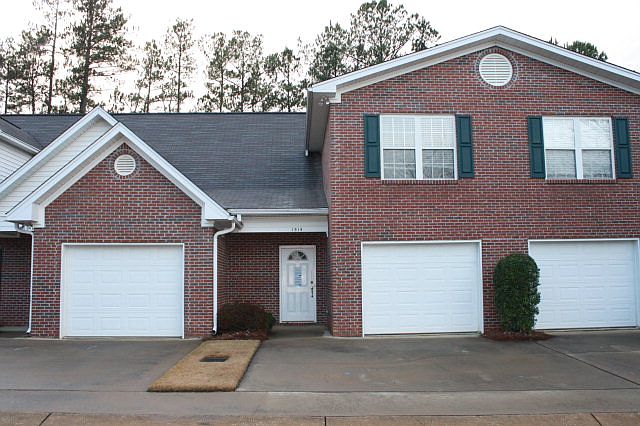 1st image of 2428 E University Dr APT 1514