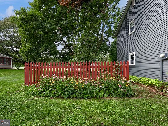 4th image of 1 Ardmore Dr
