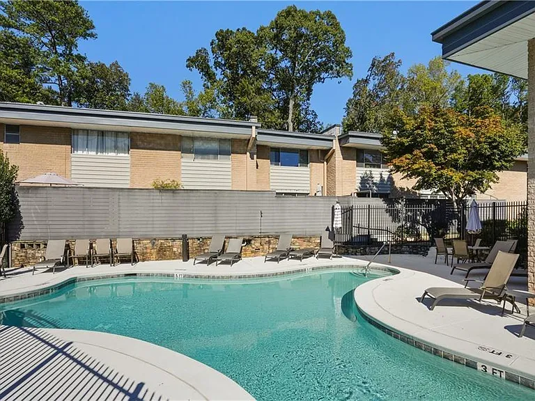 4300 Roswell Rd NE #28 — Photo 28
