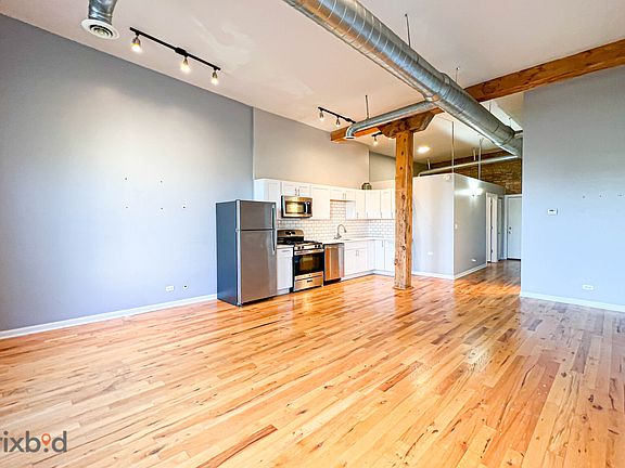2nd image of 1824 S Bishop St #1822-308