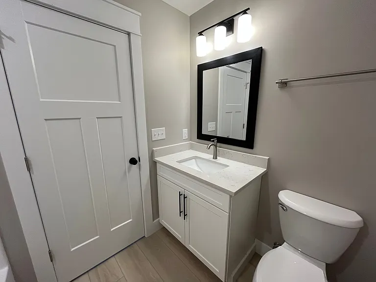1213 N Madison St — Photo 23