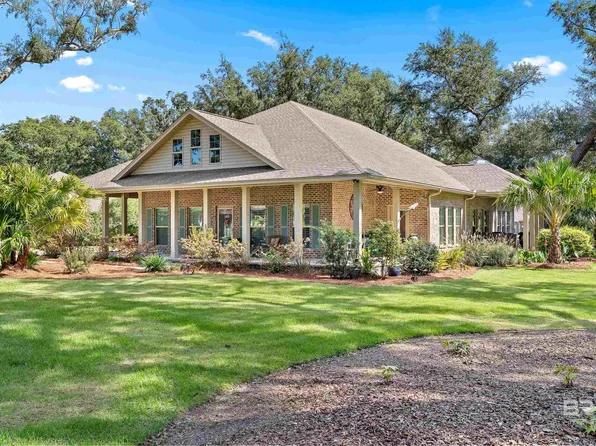 12230 Bayside Oaks St, Lillian, AL 36549