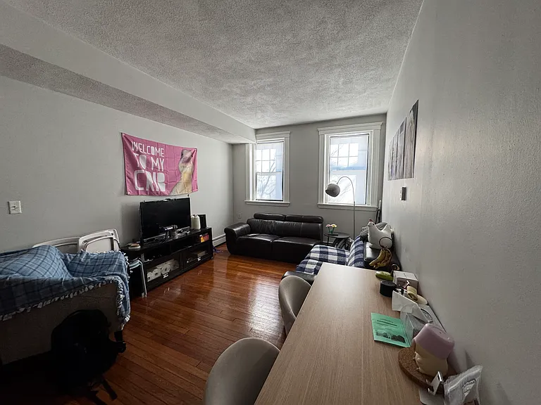 185 Chestnut Hill Ave #2 — Photo 2