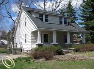 1045 N Milford Rd, Milford, MI 48381