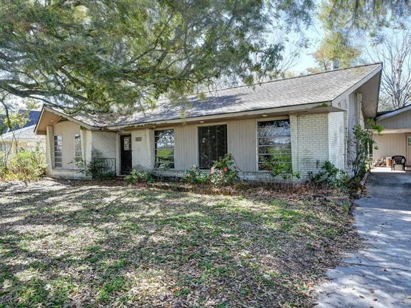 6336 Pratt Dr, New Orleans, LA 70122