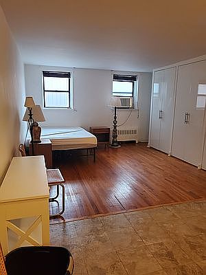 5th image of 230 E 75th St APT 1A
