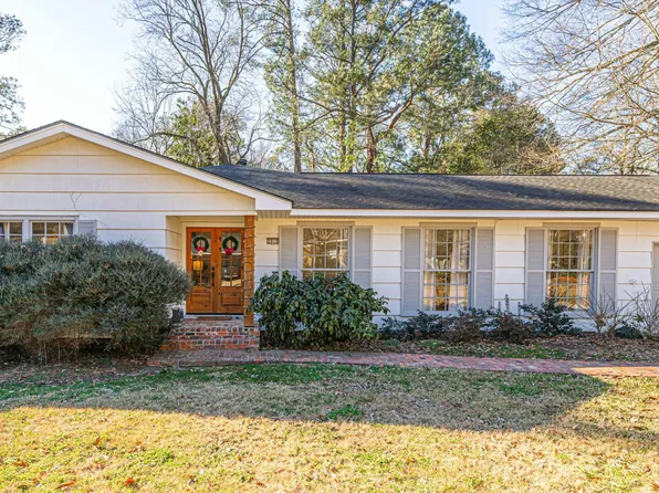 2015 Cherokee Dr, Jackson, MS 39211