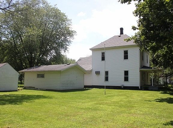 4th image of 316 E Walnut St