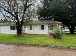 101 Azalea Ave, Orange, TX 77630