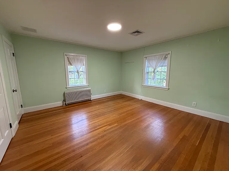 111 Highland Ave — Photo 15