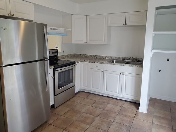 3rd image of 2307 Chestnut Pl #2309