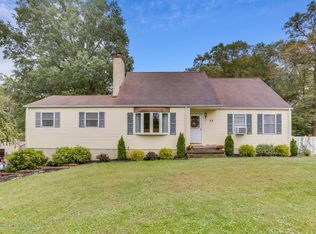 35 Moorehouse Rd, New Egypt, NJ 08533