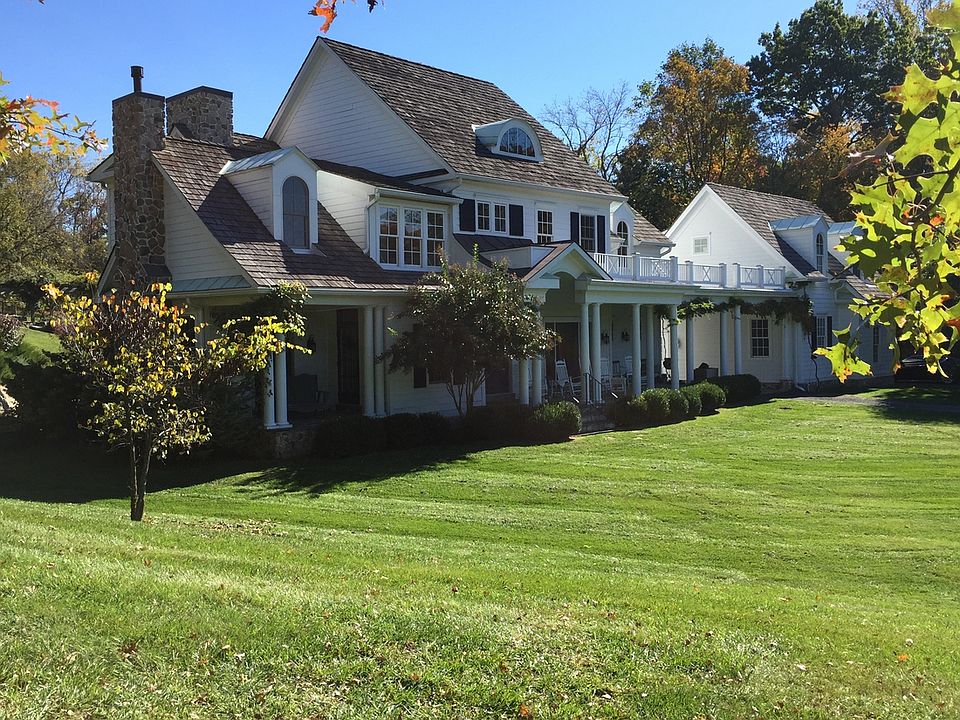 1st image of 17050 Flint Farm Dr
