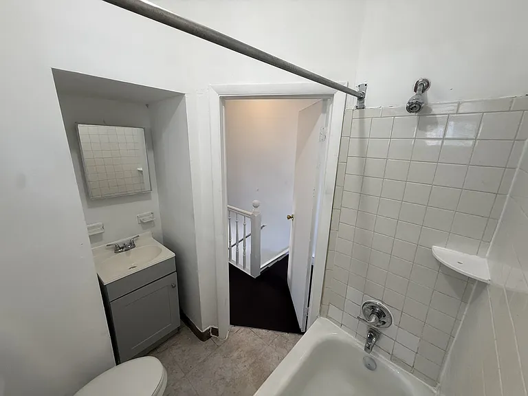 1524 S Dover St — Photo 13