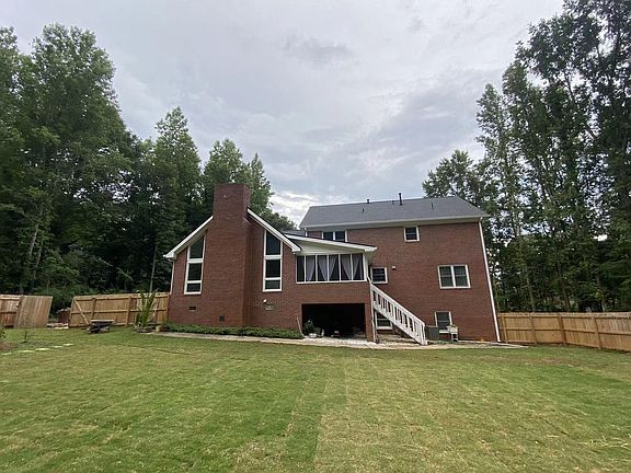 4th image of 116 Wedgwood Way