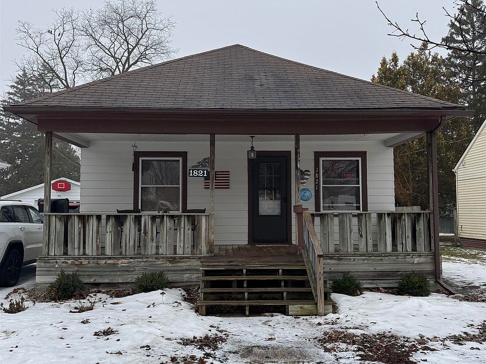 1st image of 1821 N Clinton St