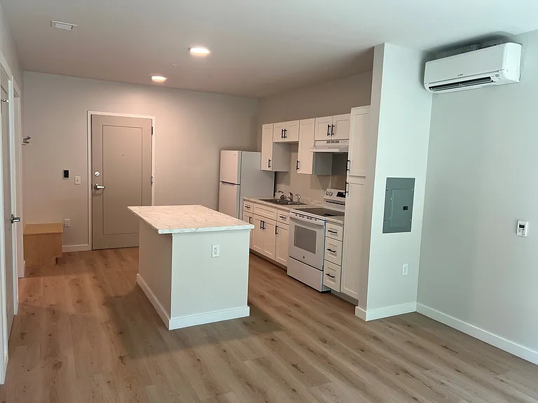 Fox Run Apartments — Photo 8