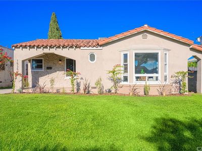 1535 W 98th St, Los Angeles, CA, 90047