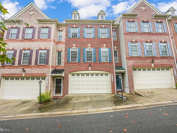 20106 Macintosh Ln #32, Germantown, MD 20876