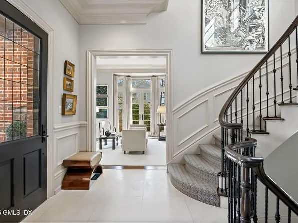 56 Milbank Ave #1, Greenwich, CT 06830