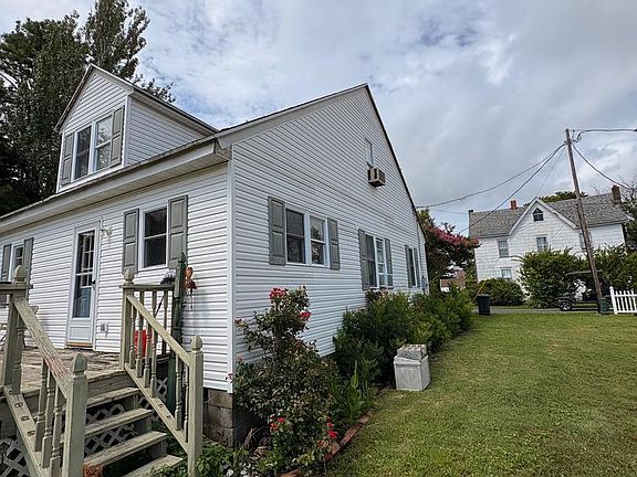 4th image of 20809 Severn Rd