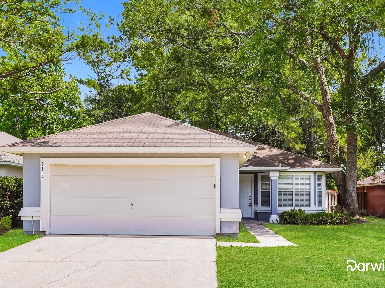 4 bed, 2.0 bath, 1639 sqft, $2,660 — Photo 1