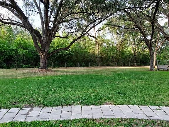 5th image of 12944 Herrmann Rd