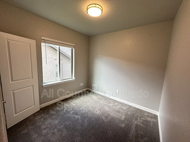 519 Brecken Ct — Photo 21