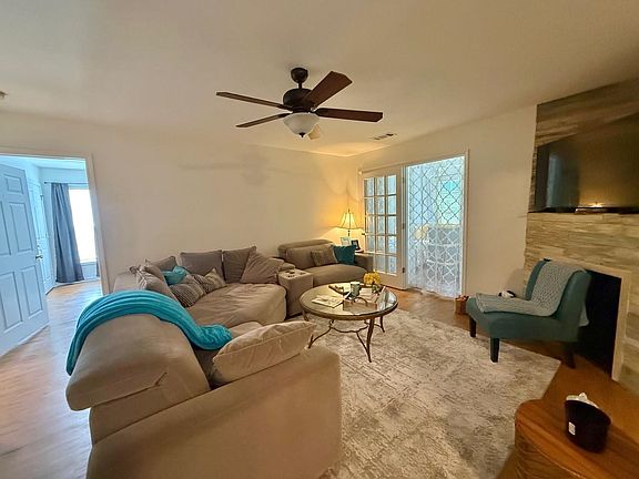 3rd image of 9734 Leyland Dr. #9734-02