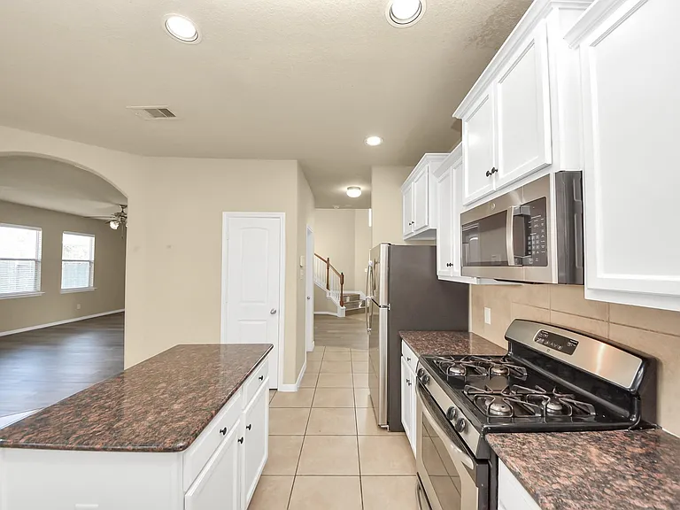 6106 Grassy Haven Ln — Photo 21