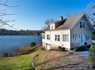 16 Scholes Ln, Essex, CT 06426