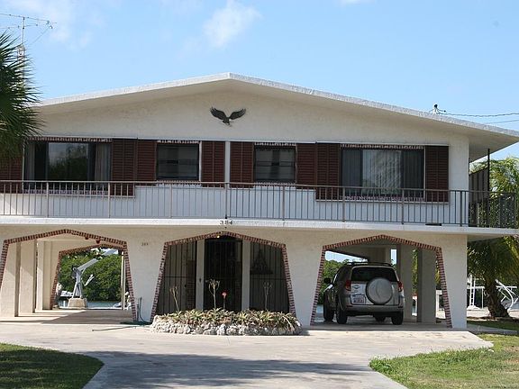 5th image of 384 S Coconut Palm Blvd