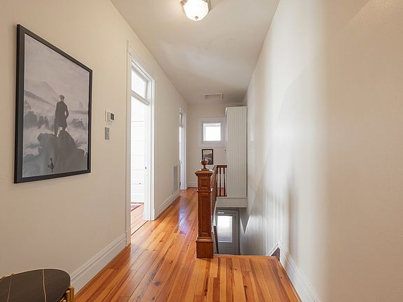 3rd image of 113 N Robinson St