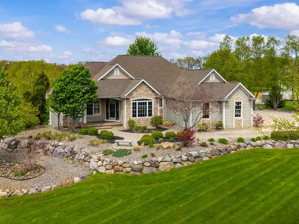 5630 Farallon St, Kalamazoo, MI 49009