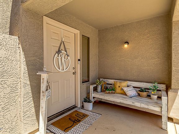 5th image of 41246 N Cambria Dr